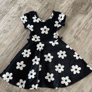 Girls dress.